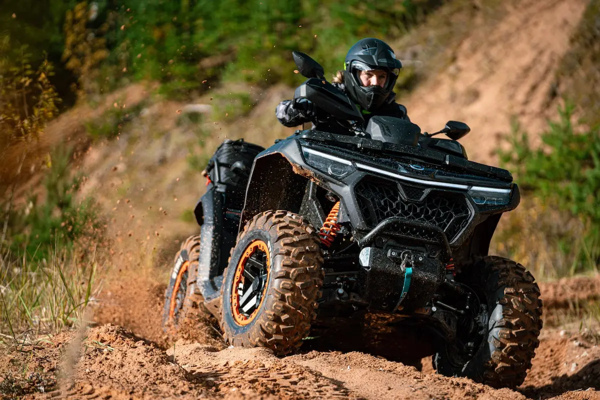 CFMOTO - CFORCE 1000 Touring Premium ABS - Image 6