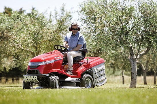Honda HF2625HM 48" Premium Lawn Tractor - Image 10