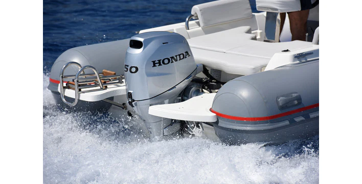 Honda BF50 Long Leg Remote Control Outboard - Image 4