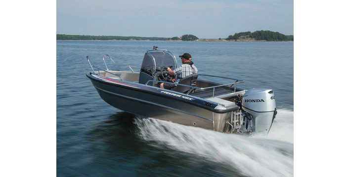 Honda BFP60 Long Leg Remote Control Power Thrust Outboard - Image 4