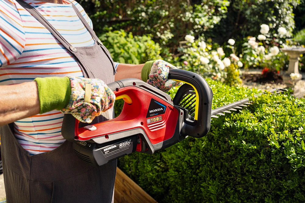 Honda HHH36 BXB Battery Hedge Trimmer - Image 13