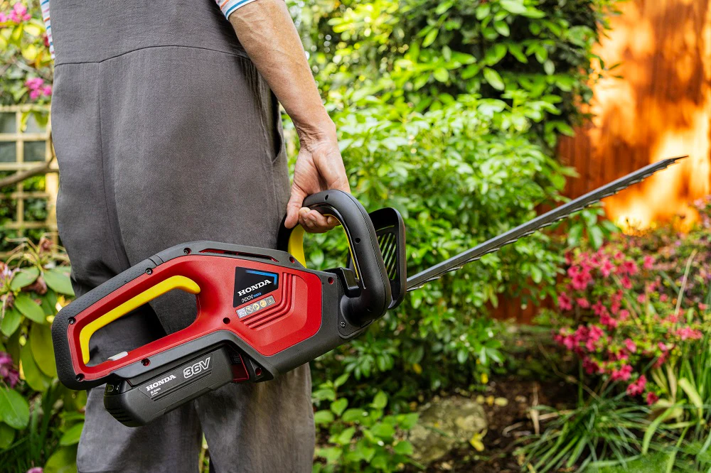 Honda HHH36 BXB Battery Hedge Trimmer - Image 9
