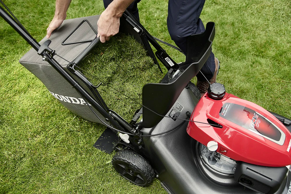 Honda HRN536VY 21" Variable Speed IZY Mower - Image 3