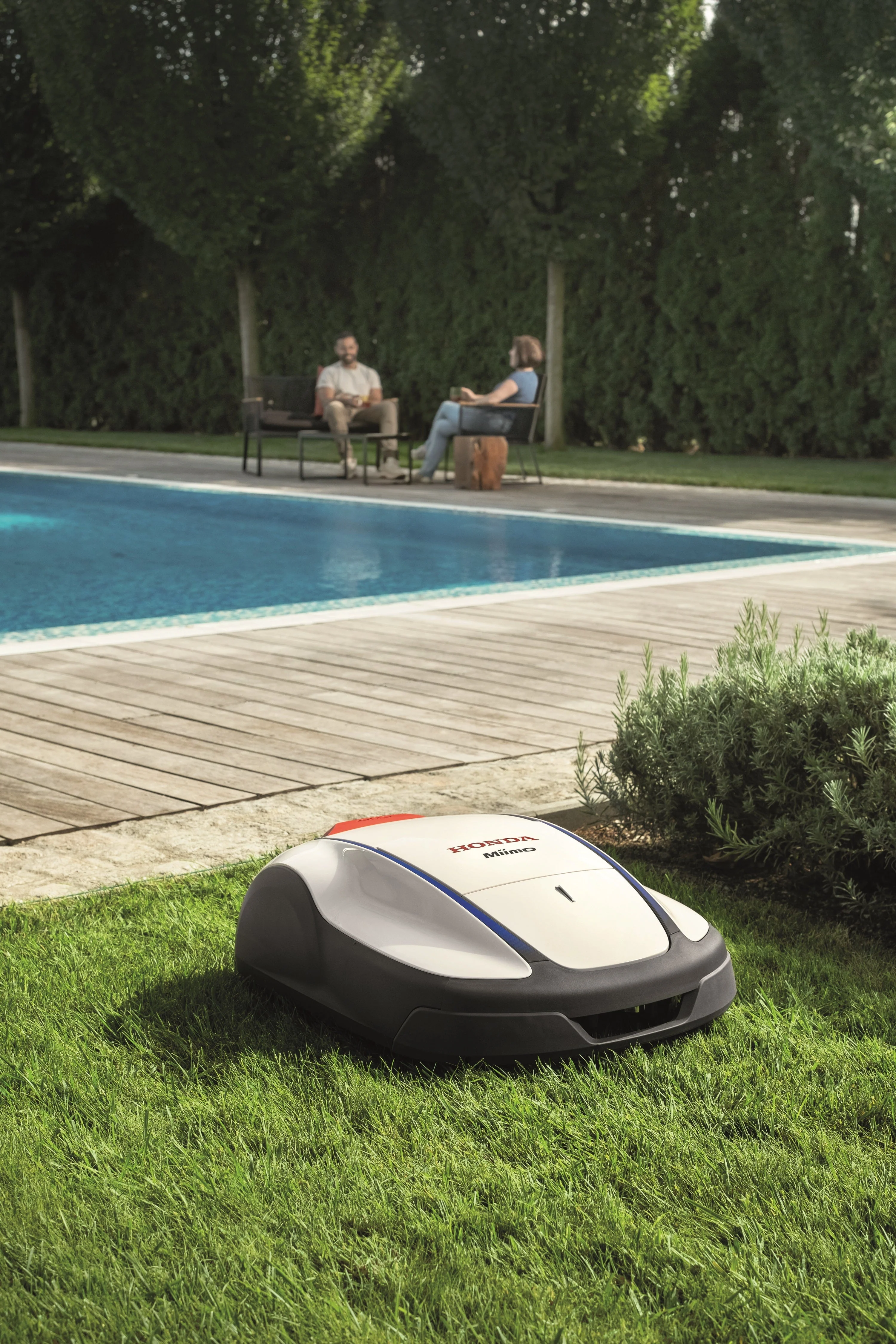 Honda HRM1500 LIVE Miimo Robotic Mower - Image 20
