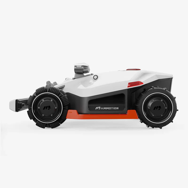 LUBA-2 5000X | 5000m AWD Robotic Mower - Image 3